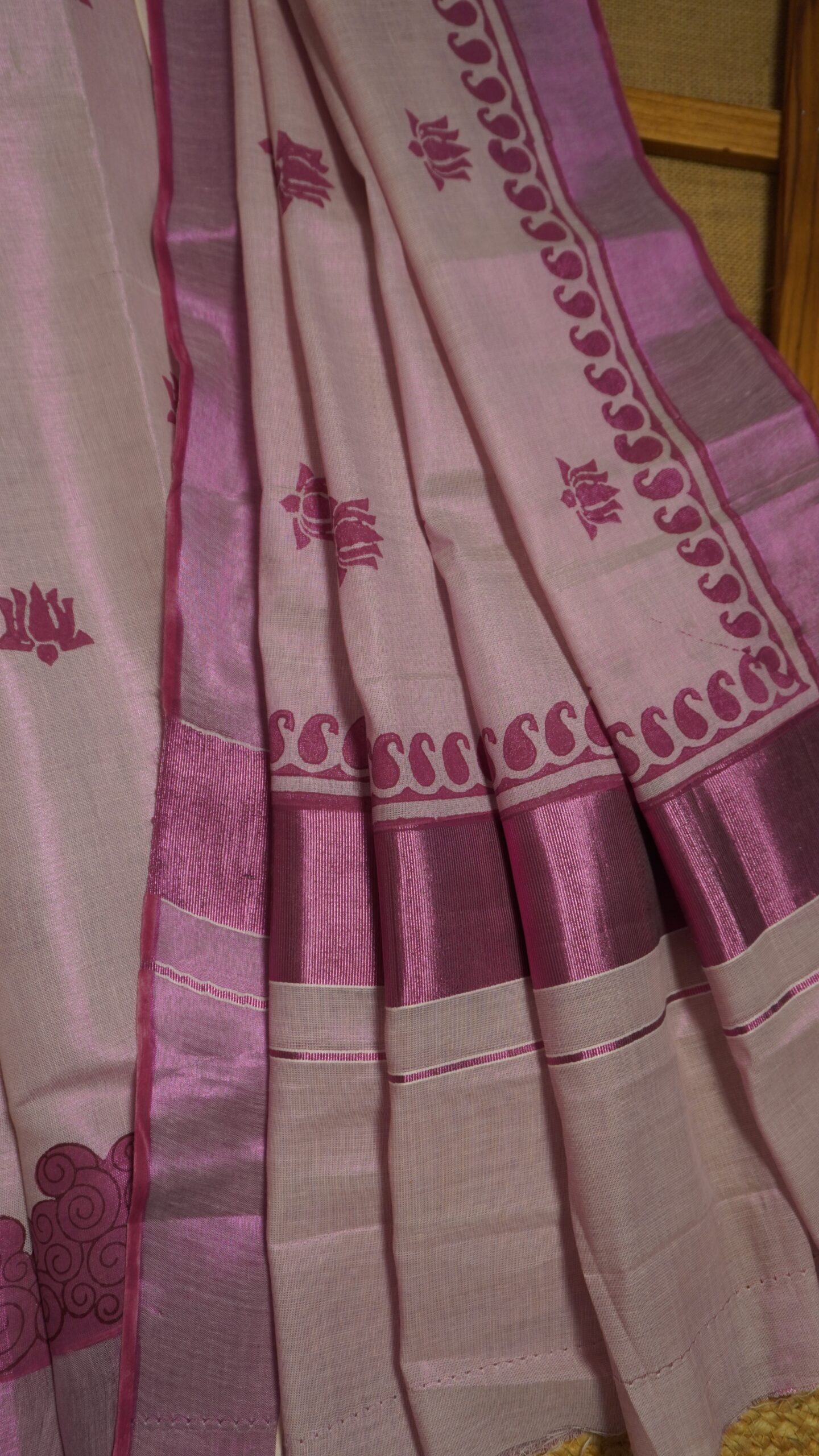 Mauve Mural Saree - Image 3